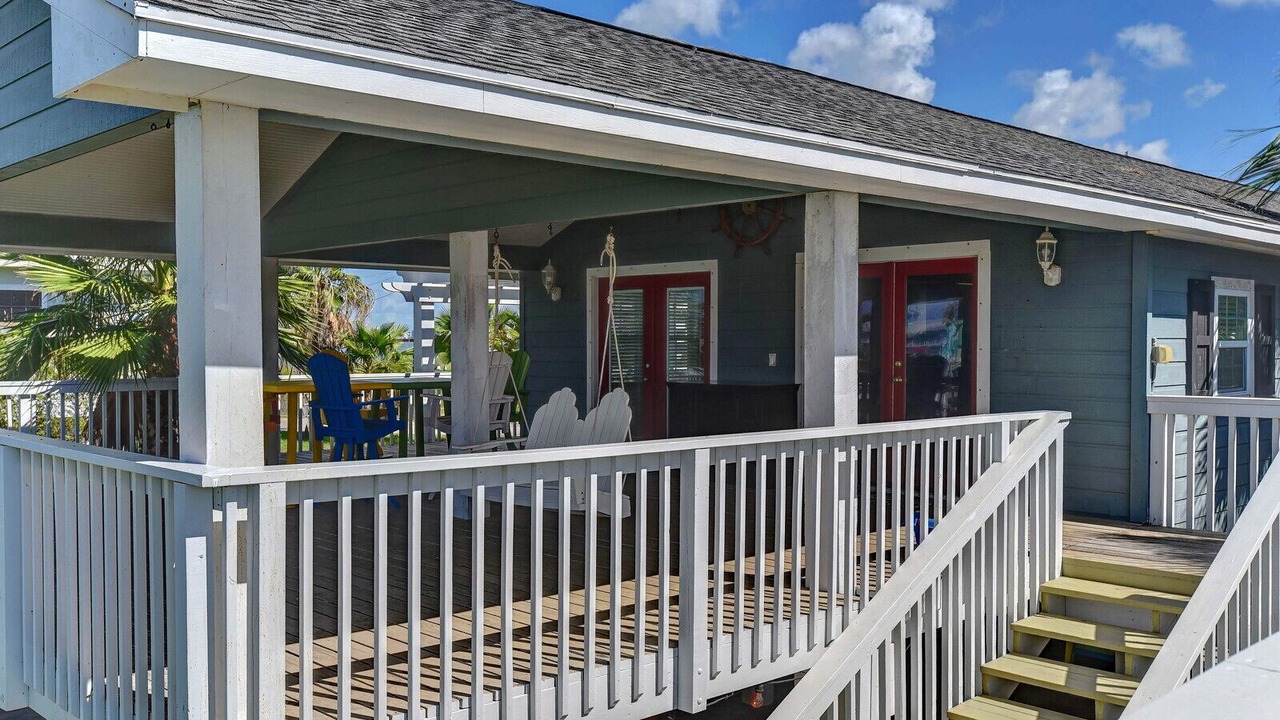 Photo of Patio Balcony in Crash Boat Basin