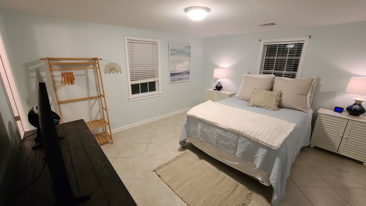 Photo of Bedroom in Crash Boat Basin