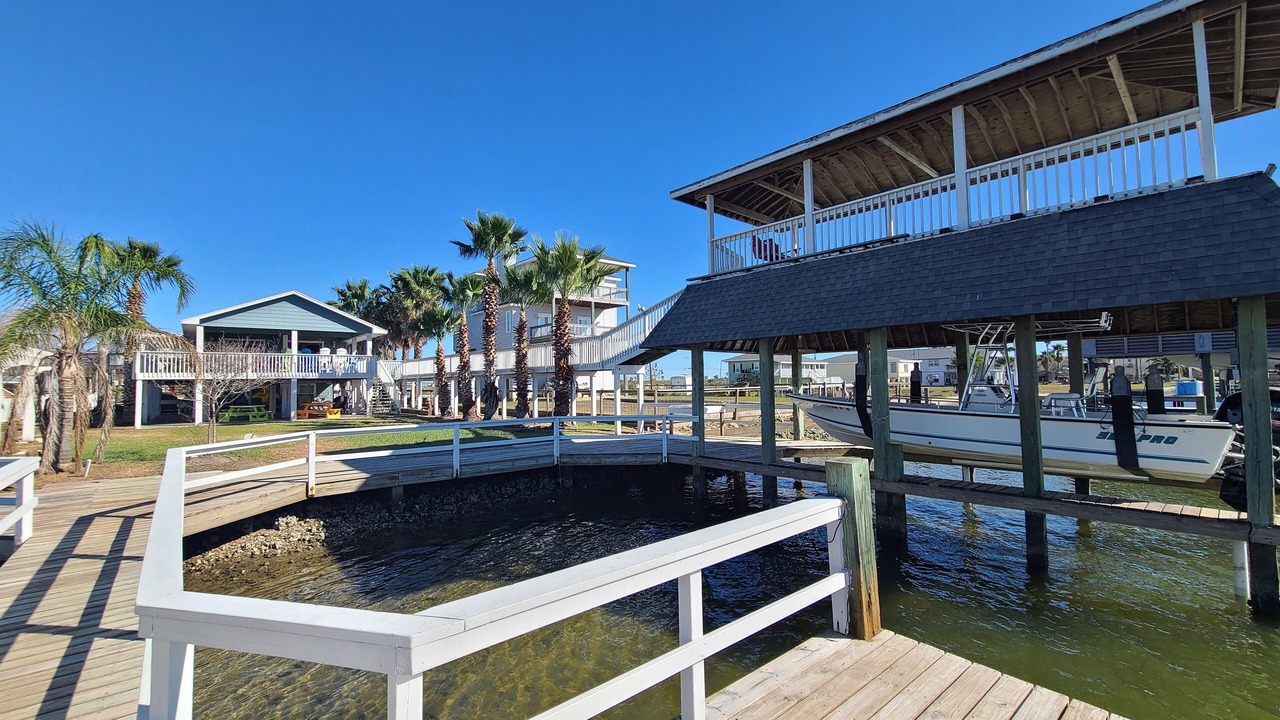 Photo of Patio Balcony in Crash Boat Basin