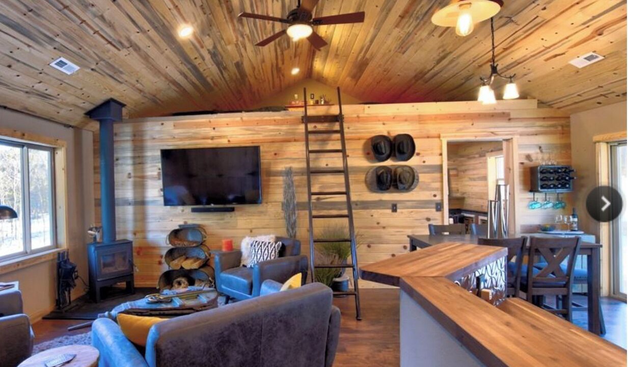 Photo of Bedroom in Stagetop