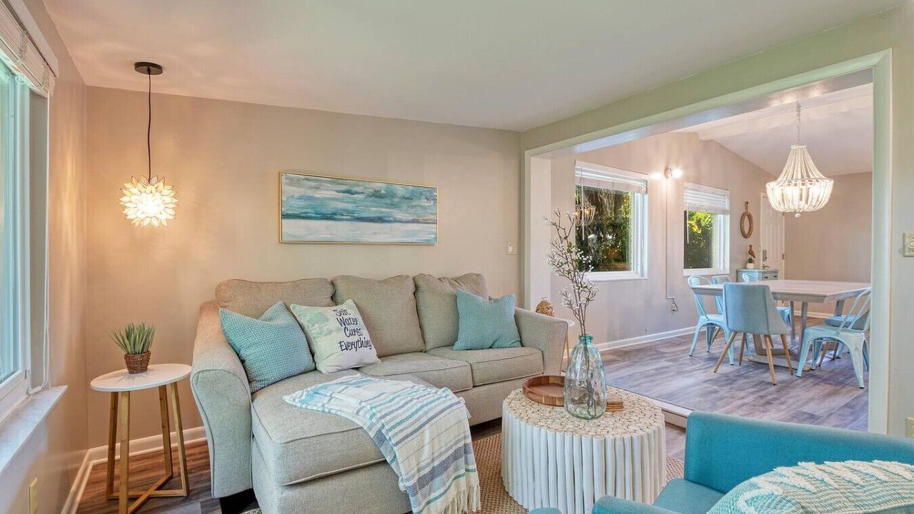 Photo of Livingroom in Indian Rocks Beach