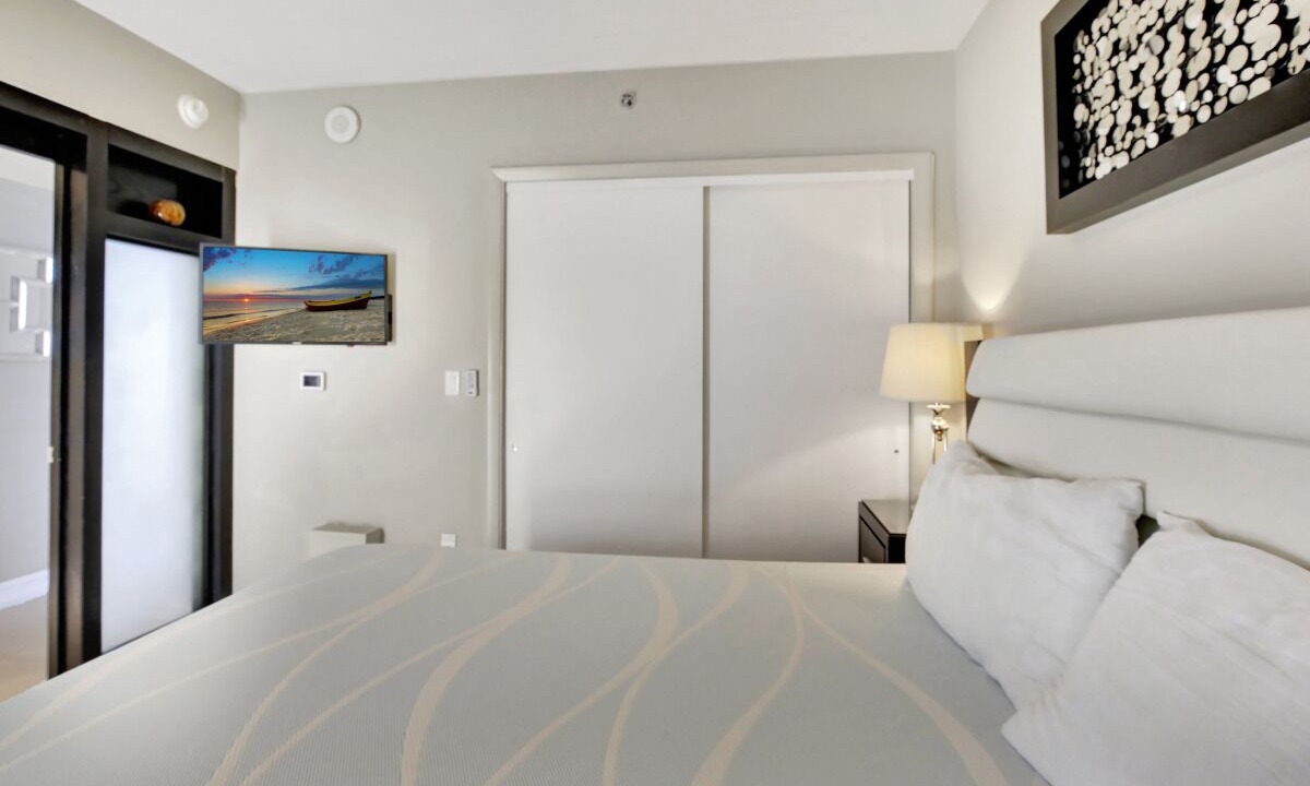 Photo of Bedroom in Hallandale Beach