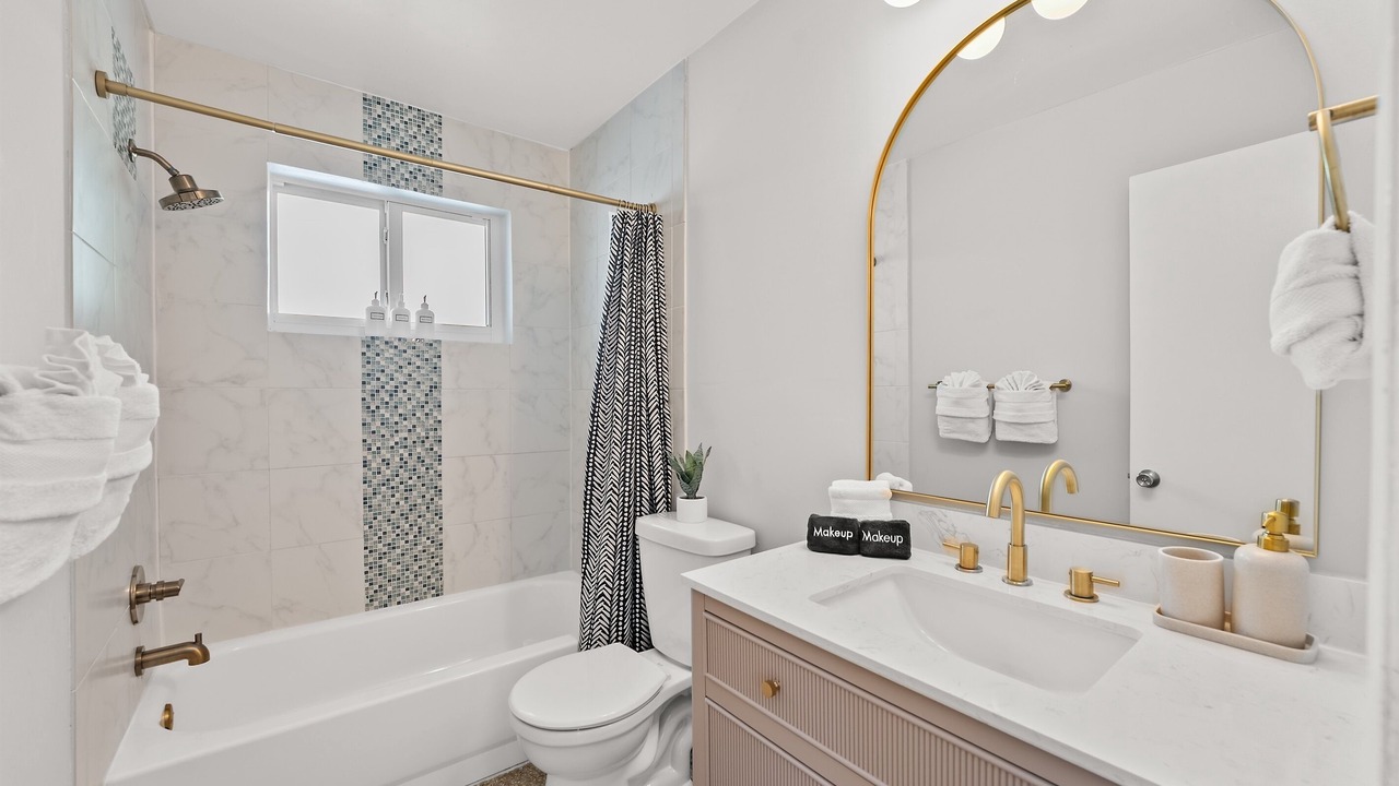 Photo of Bathroom in Wilton Manors