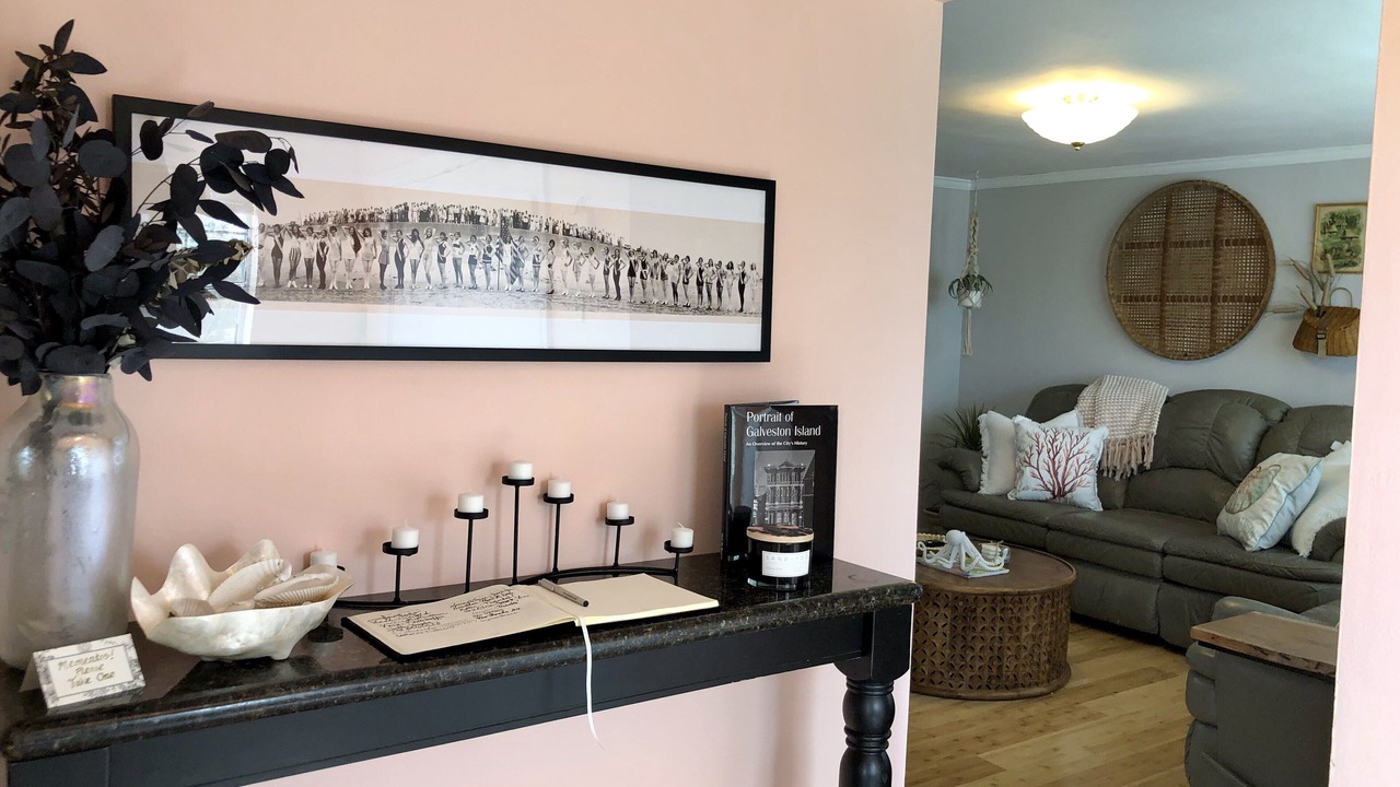 Photo of Bedroom in Galveston