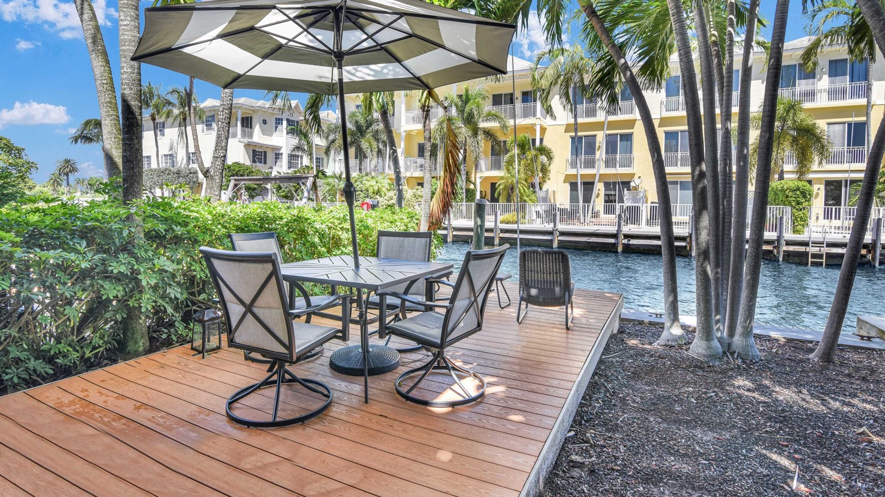 Photo of Outdoor in Santa Barbara Estates