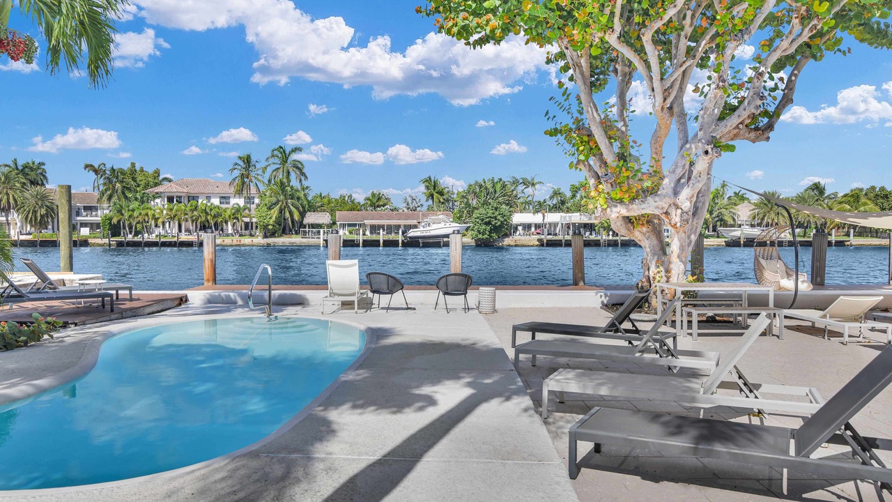 Photo of Outdoor in Santa Barbara Estates