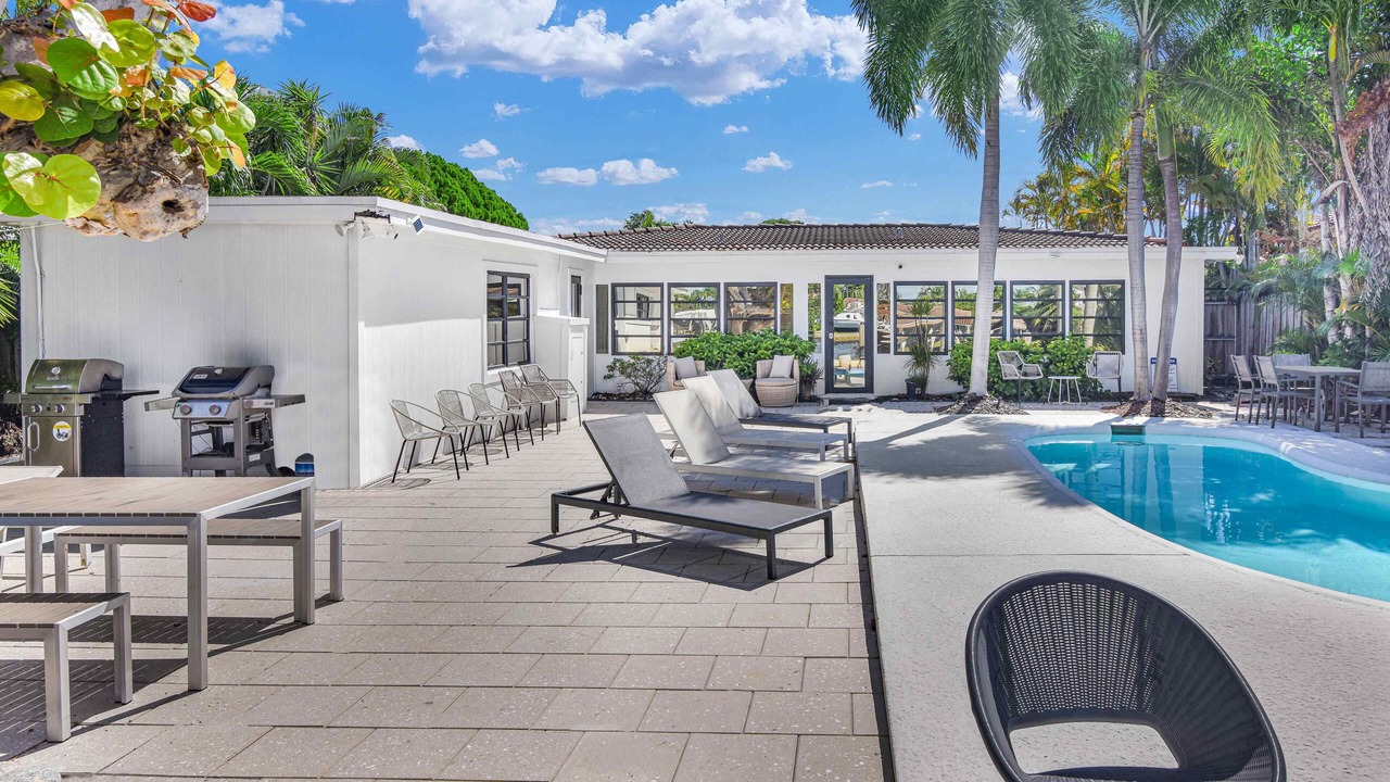 Photo of Outdoor in Santa Barbara Estates