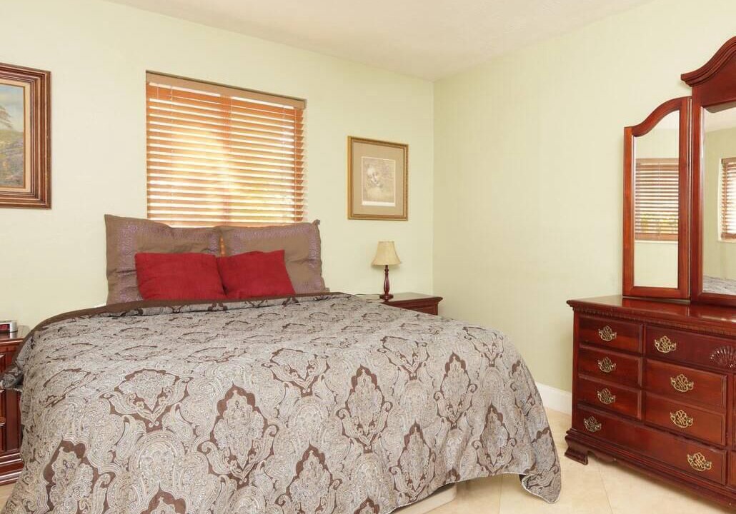 Photo of Bedroom in Royal Poinciana