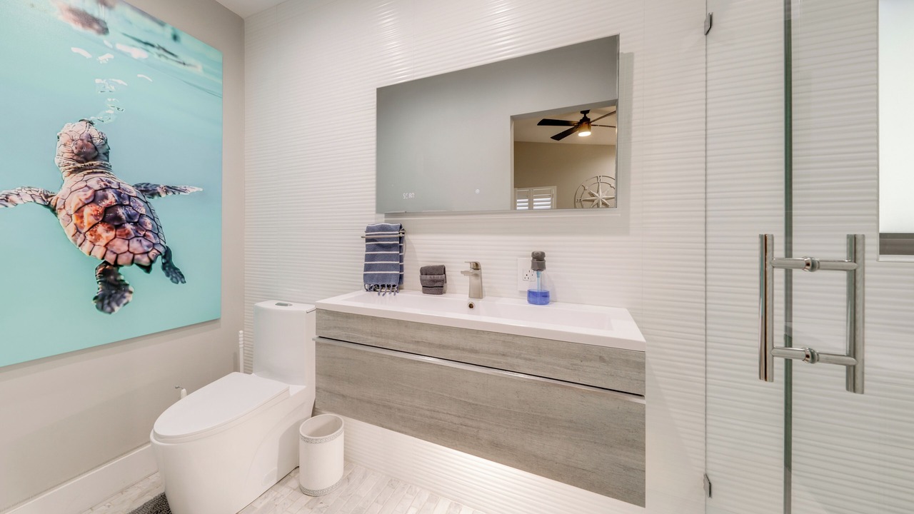Photo of Bathroom in Santa Barbara Estates