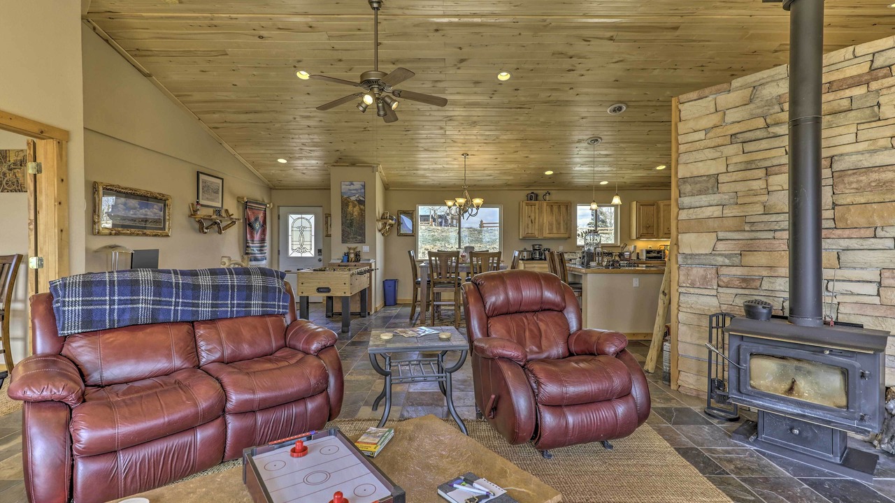Photo of Bedroom in Warm Springs