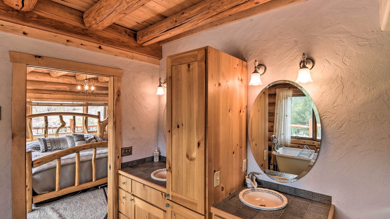 Photo of Bathroom in Villa Grove