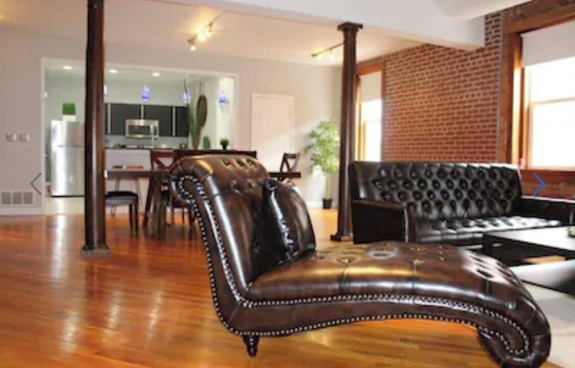 Photo of Livingroom in River Market
