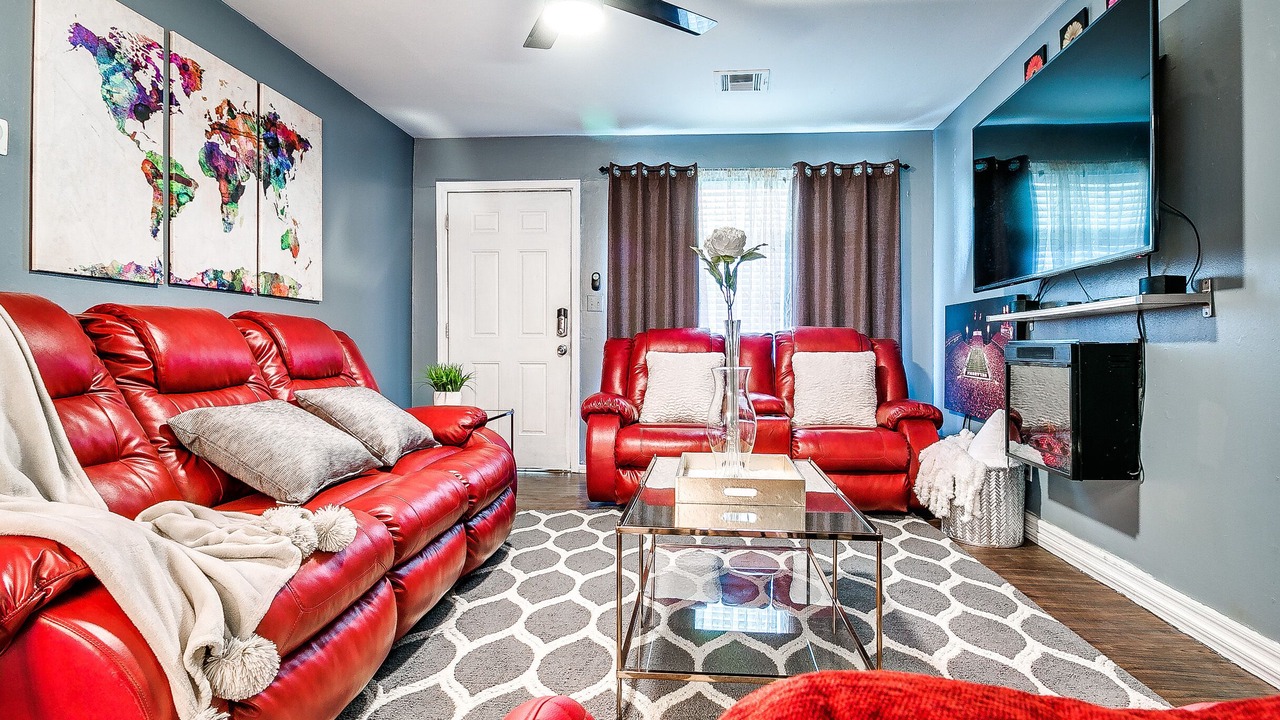Photo of Livingroom in Central Oklahoma City