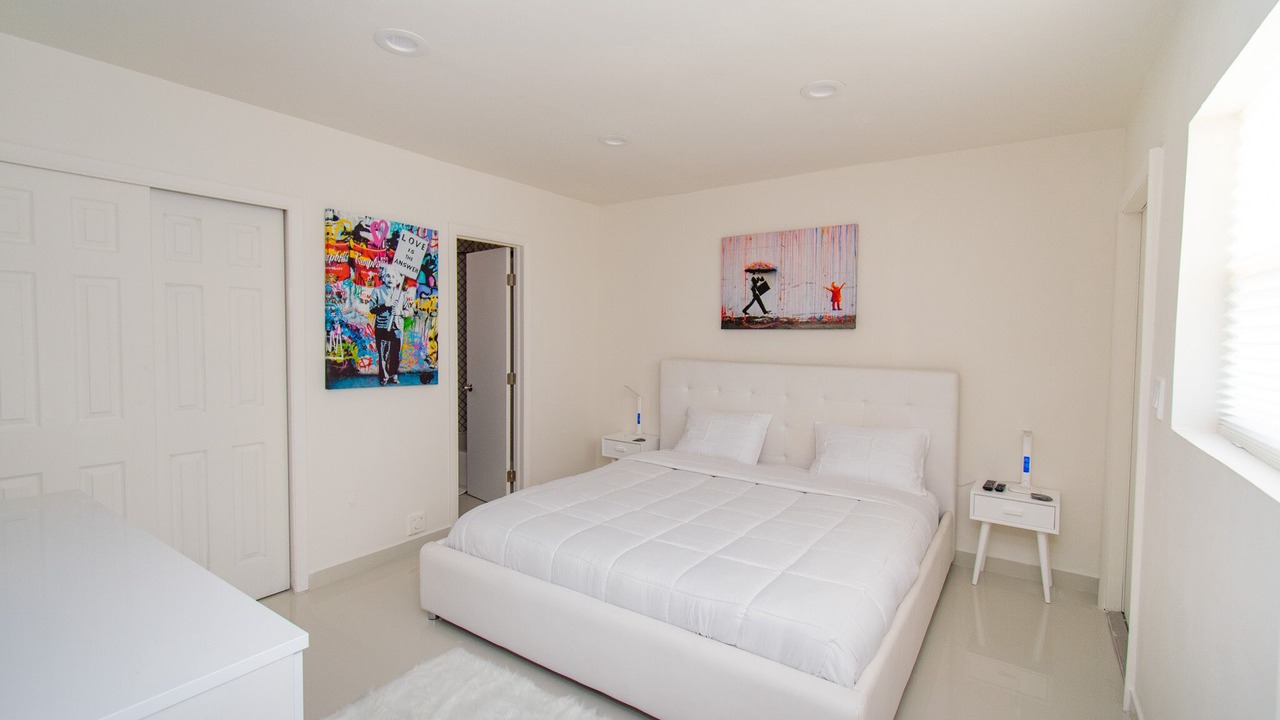 Photo of Bedroom in Royal Poinciana