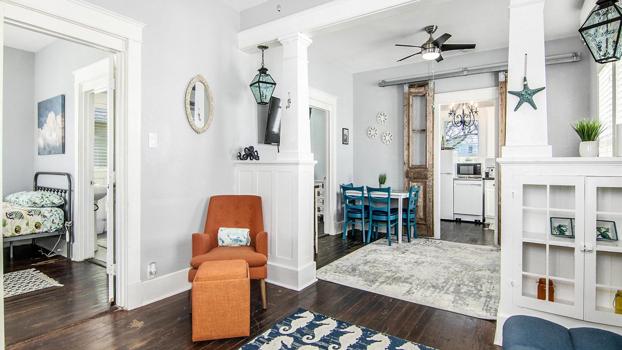 Photo of Bedroom in Galveston