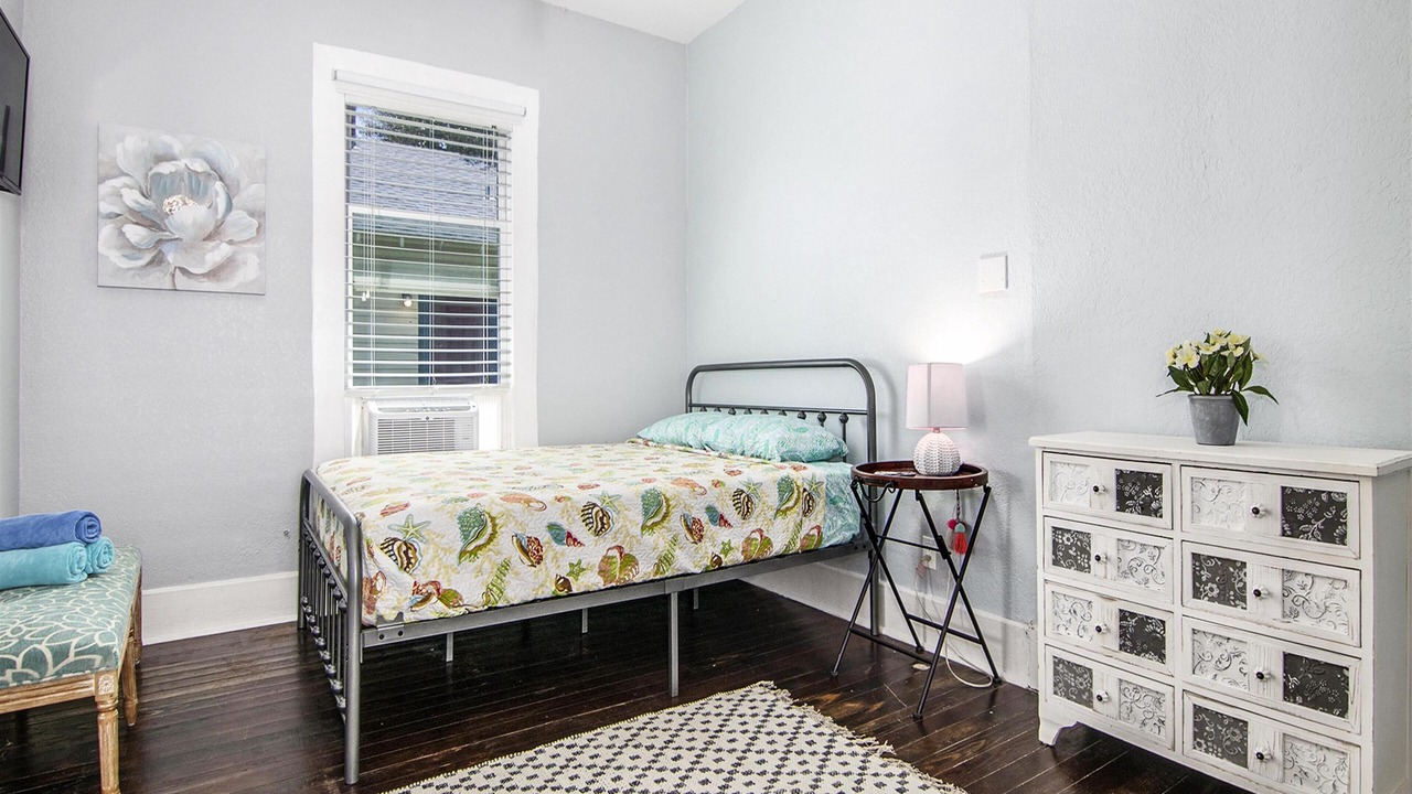 Photo of Bedroom in Galveston