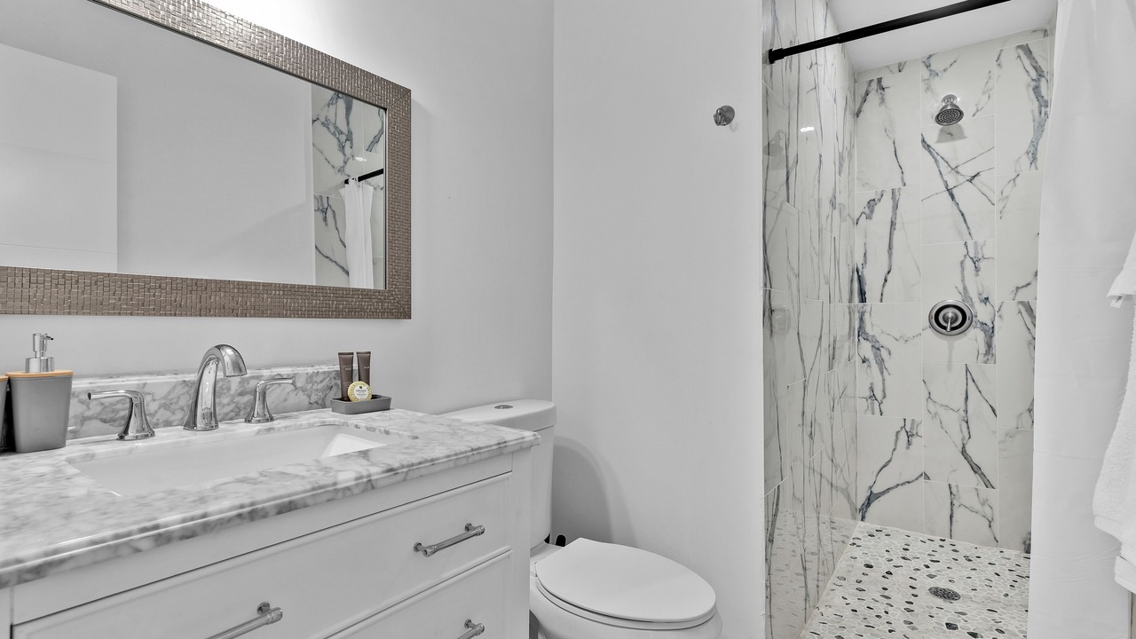 Photo of Bathroom in Driftwood