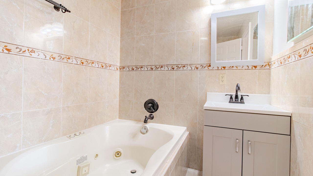 Photo of Bathroom in Miramar
