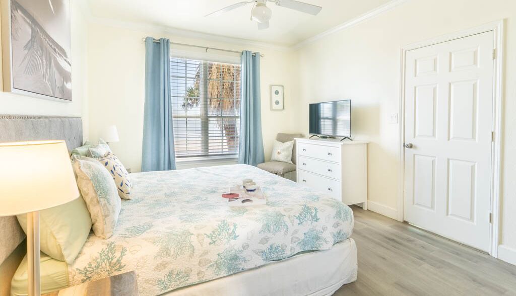 Photo of Bedroom in Galveston