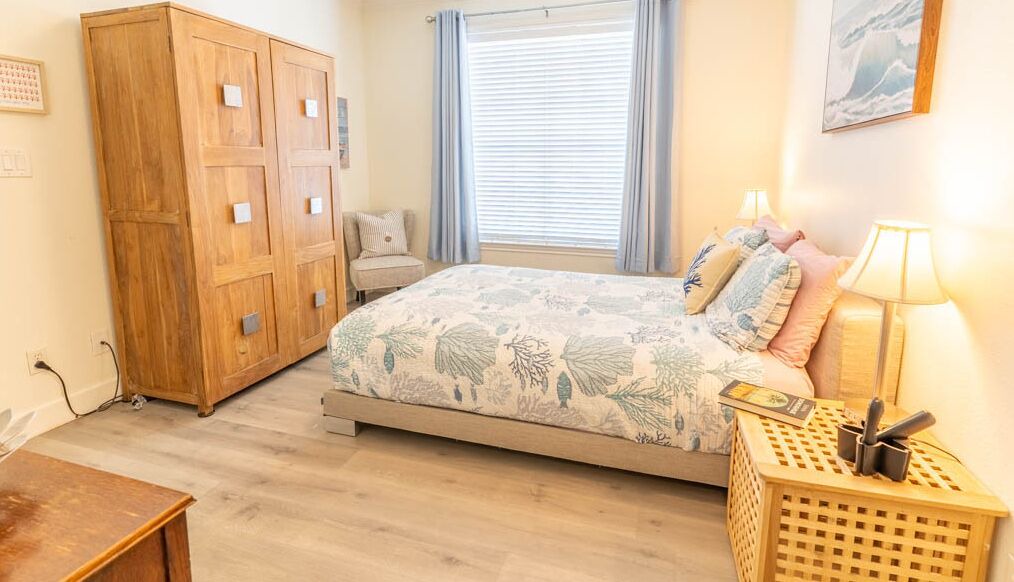 Photo of Bedroom in Galveston
