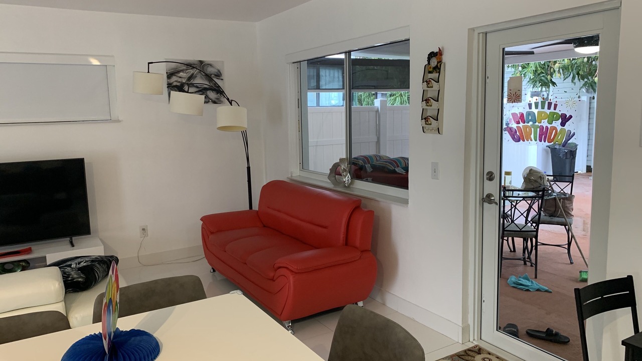 Photo of Livingroom in West Little River