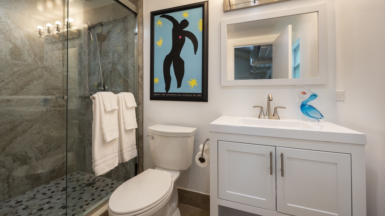 Photo of Bathroom in Lauderdale Beach