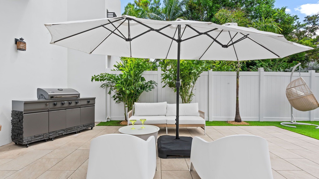 Photo of Patio Balcony in Tarpon River