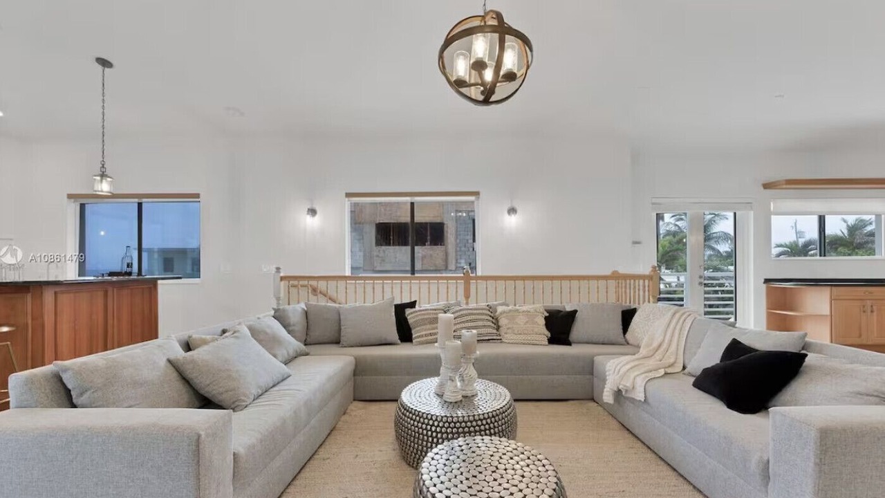 Photo of Livingroom in North Beach