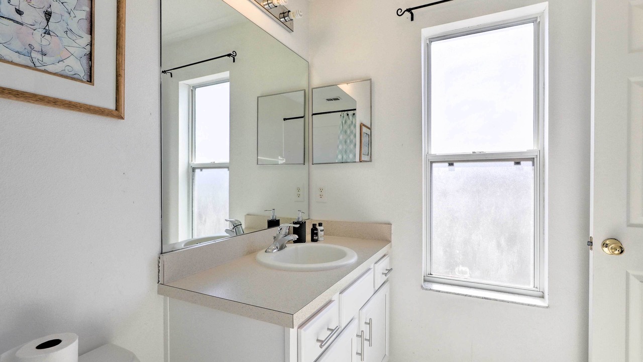 Photo of Bathroom in Seasons