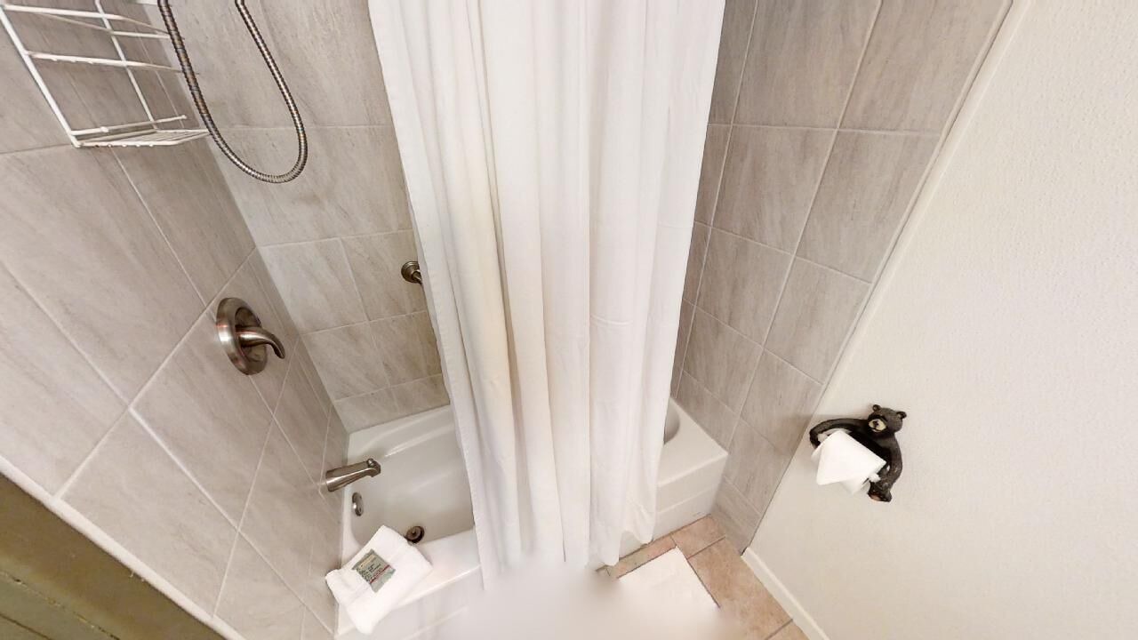 Photo of Bathroom in Red River