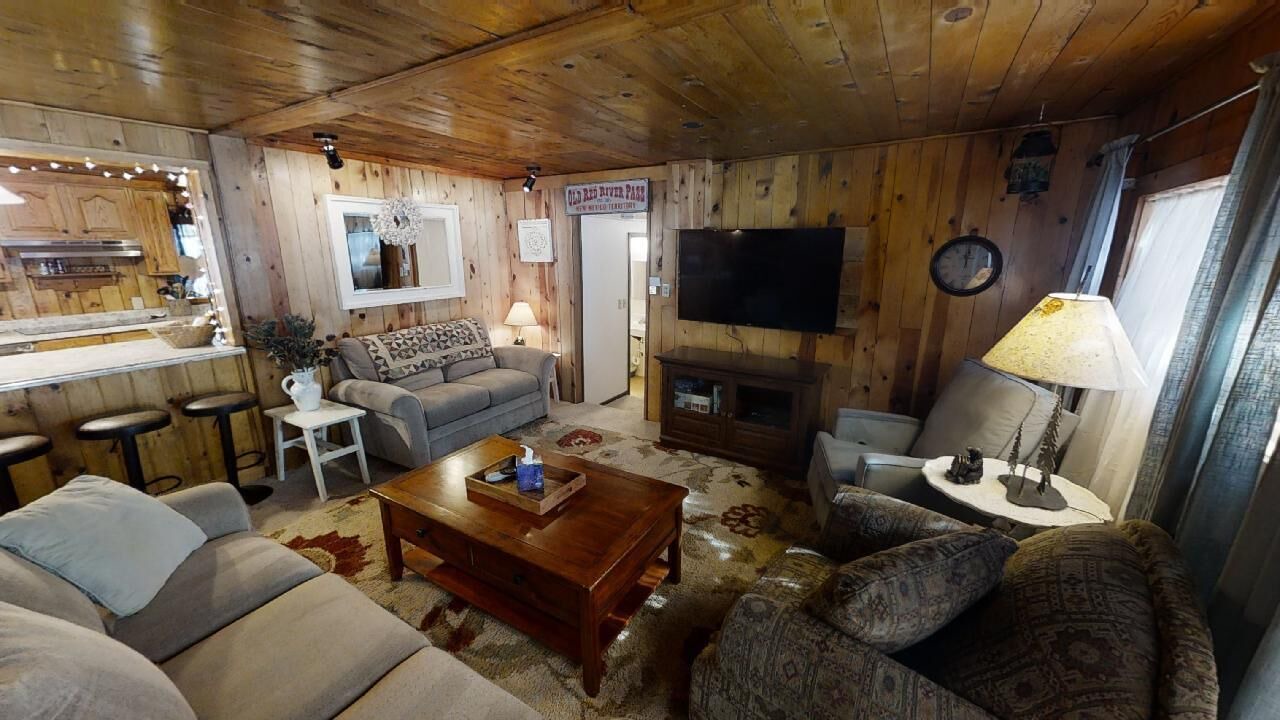 Photo of Livingroom in Red River