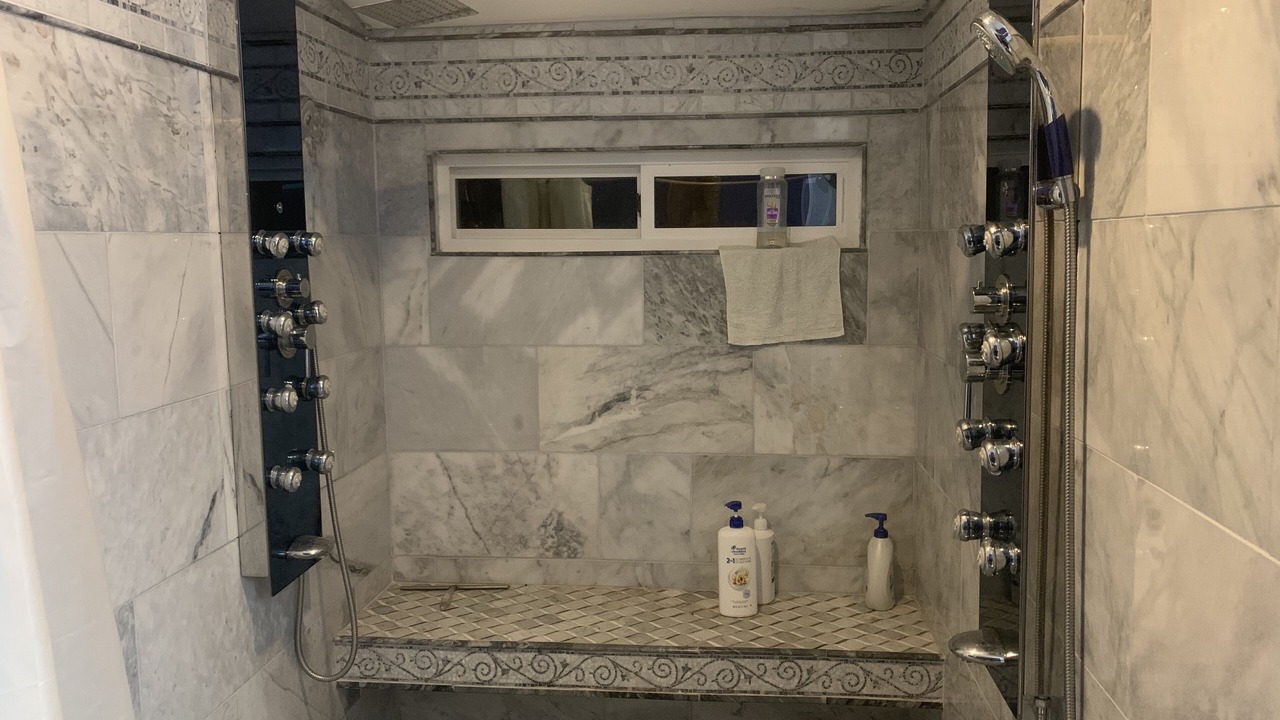 Photo of Bathroom in Kingsland