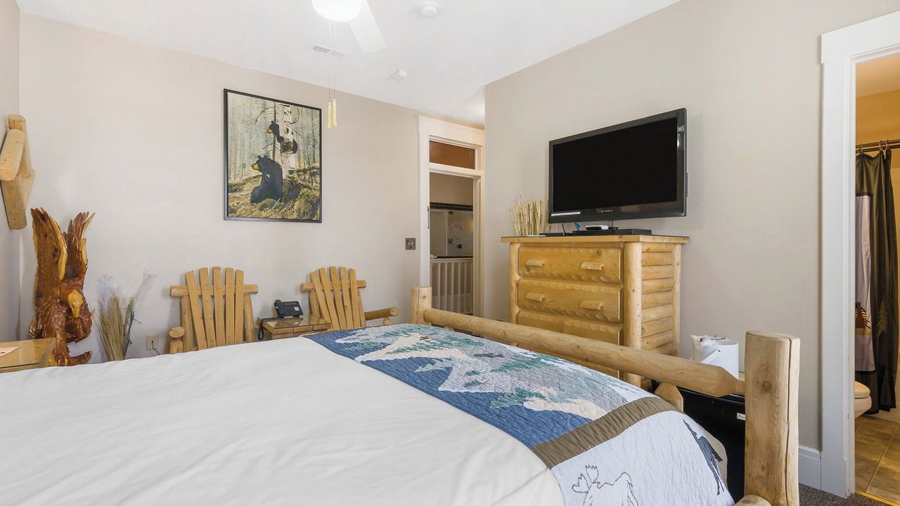 Photo of Bedroom in Downtown Branson