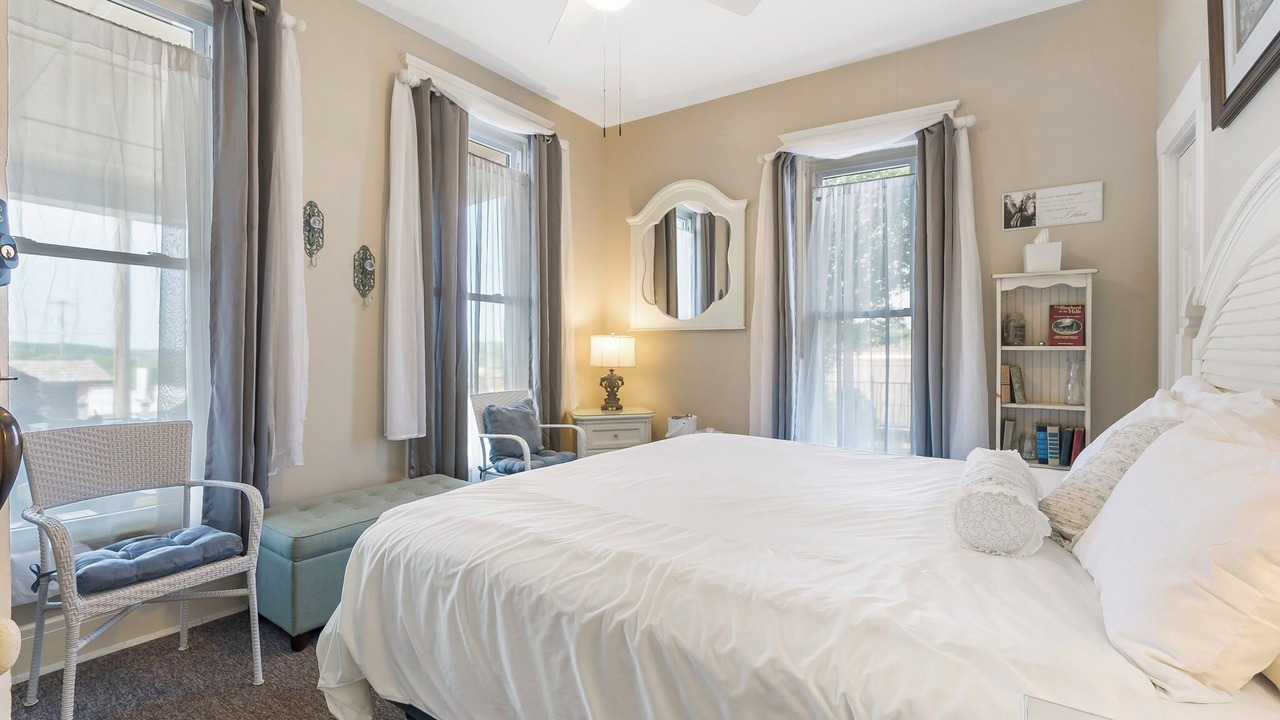 Photo of Bedroom in Downtown Branson