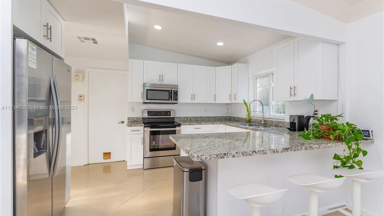 Photo of Kitchen in Central Fort Lauderdale