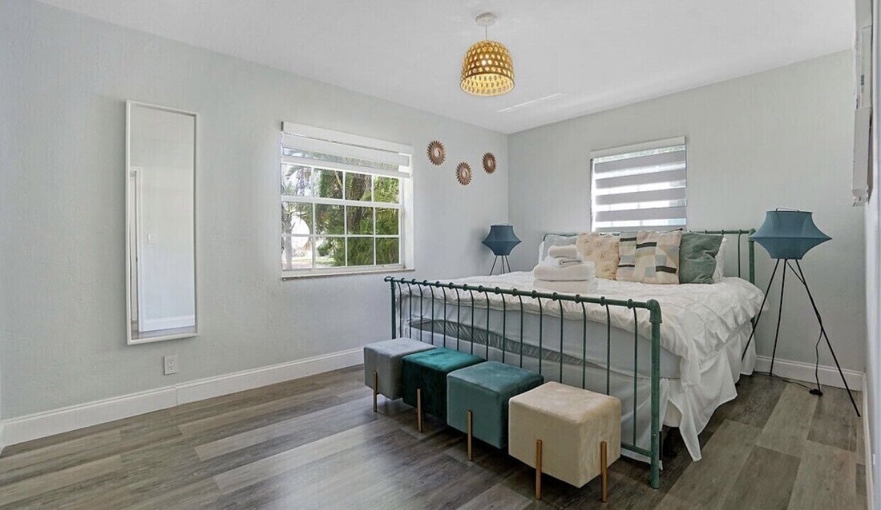 Photo of Bedroom in Hallandale Beach