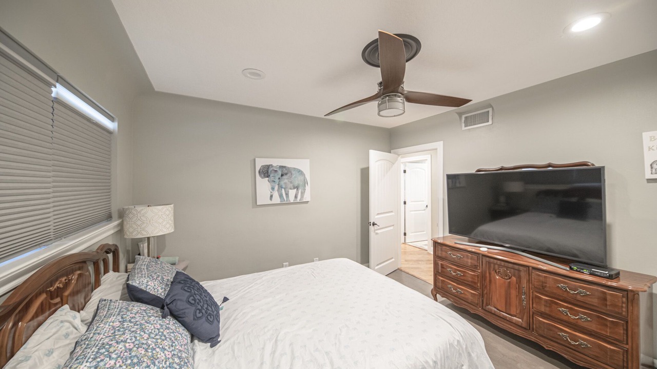 Photo of Bedroom in Midland