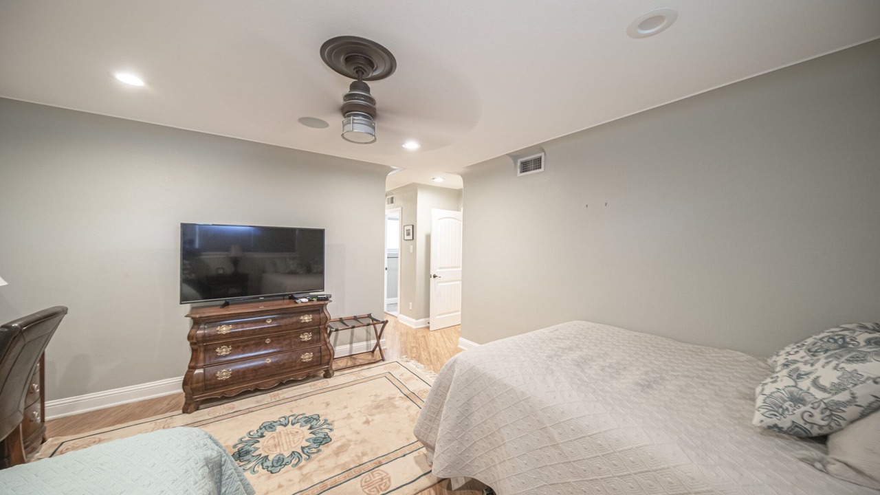 Photo of Bedroom in Midland