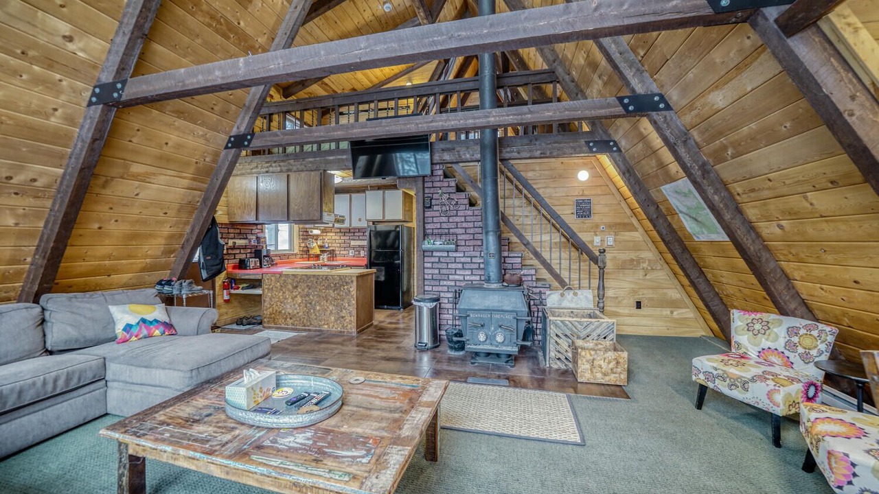 Photo of Livingroom in Garfield