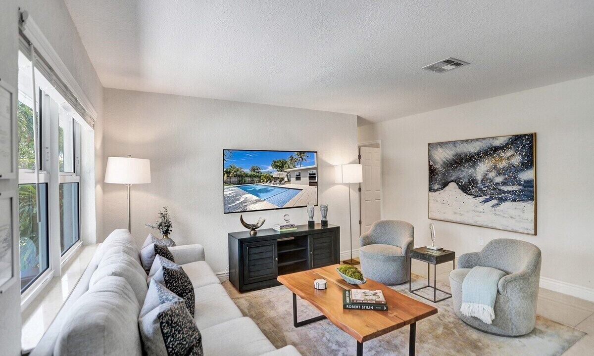 Photo of Livingroom in Wilton Manors