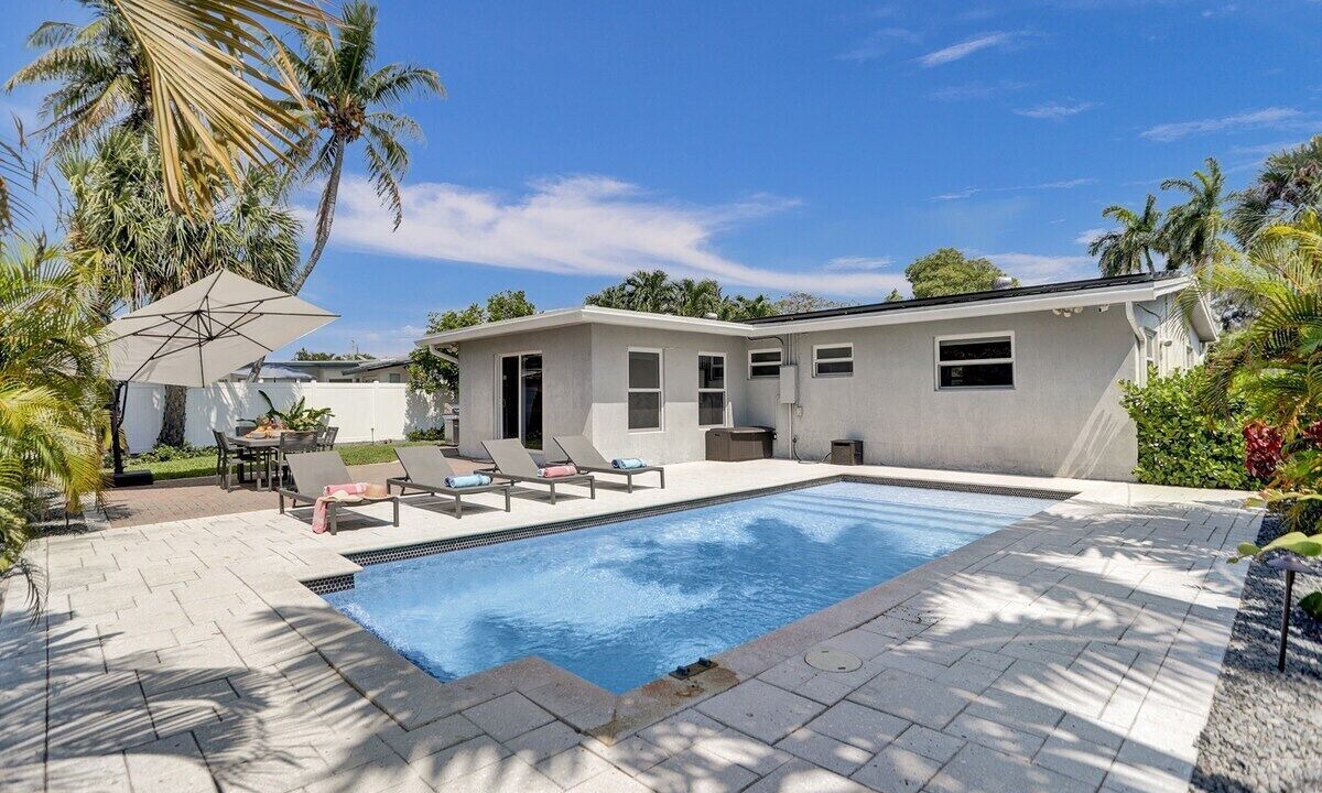 Photo of Outdoor in Wilton Manors