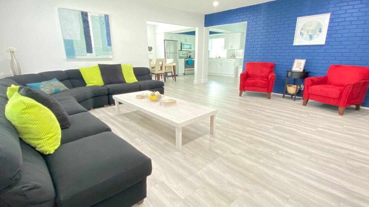 Photo of Bedroom in Lauderhill