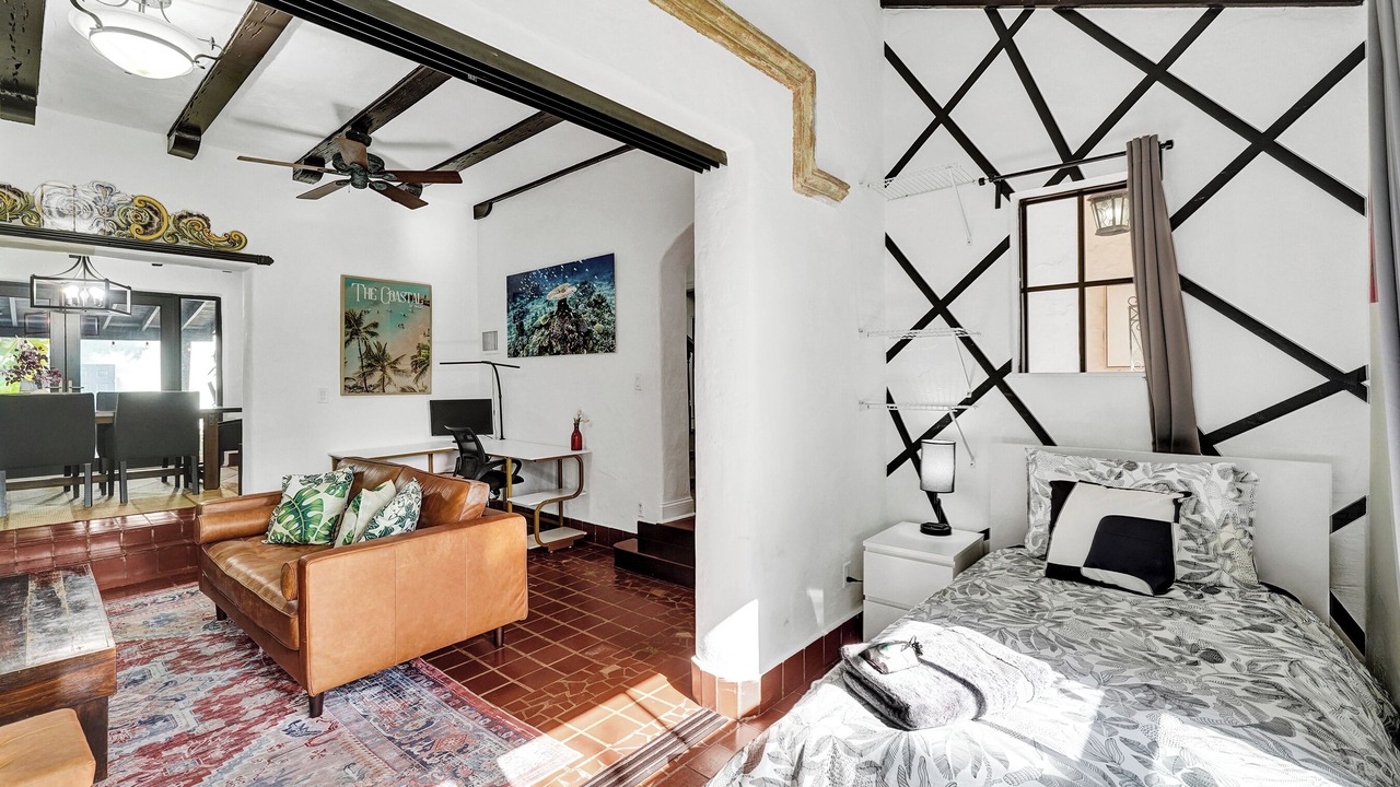 Photo of Bedroom in South Lake