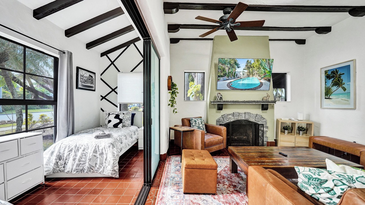 Photo of Bedroom in South Lake