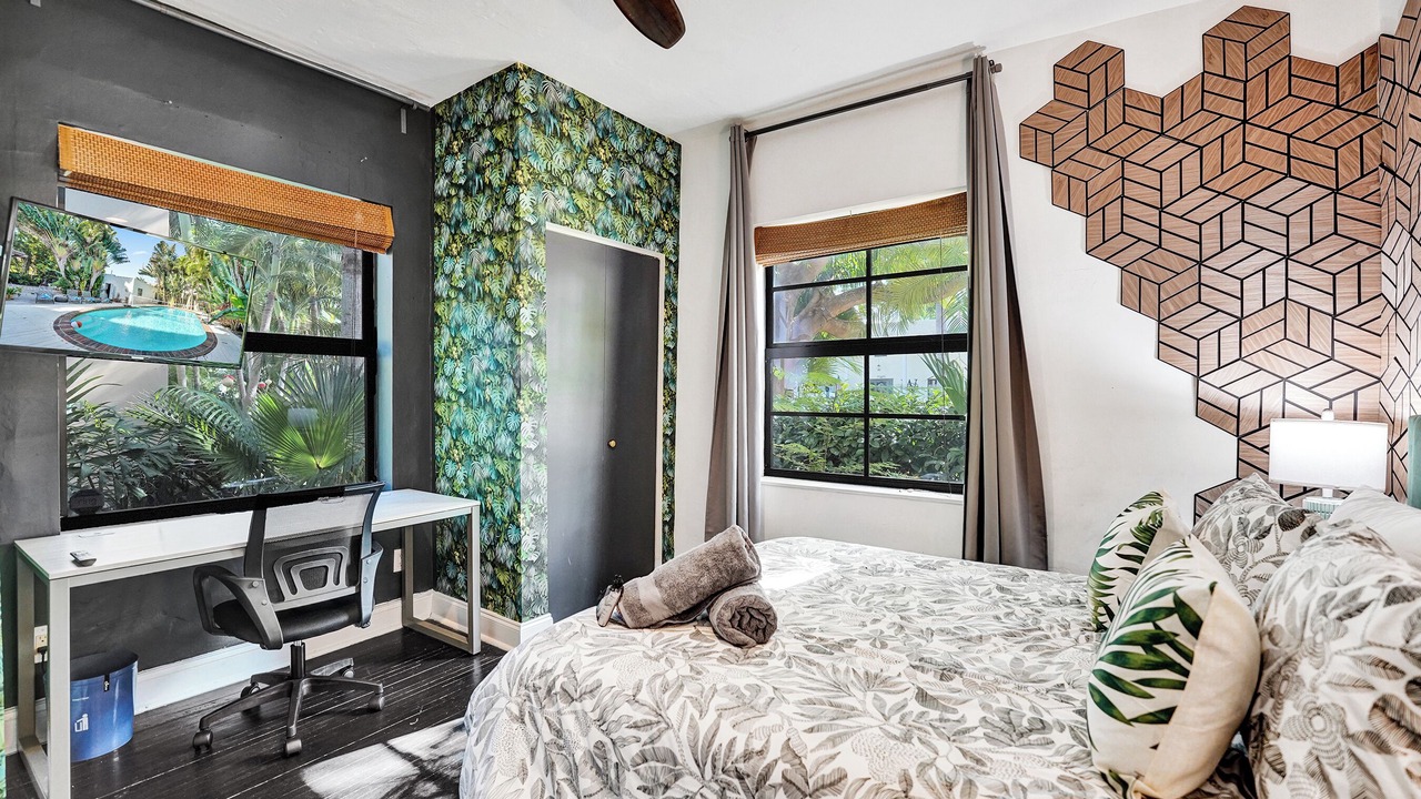 Photo of Bedroom in South Lake