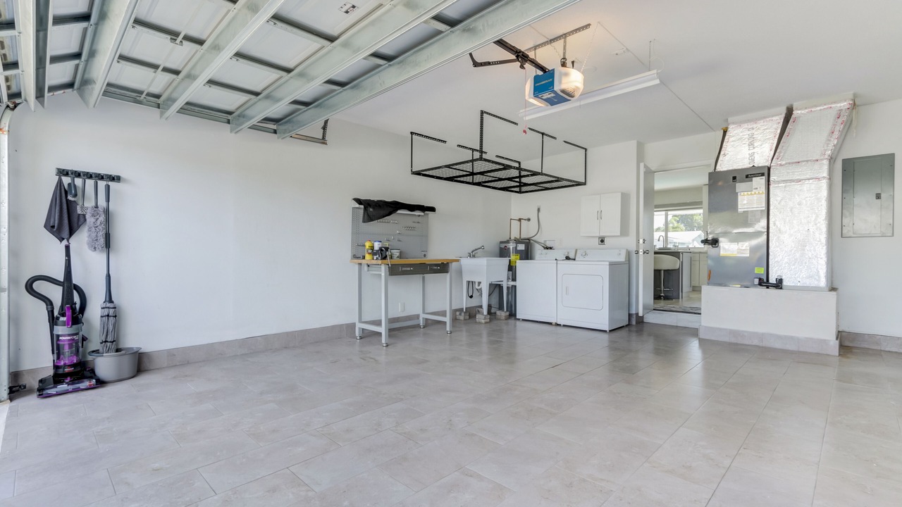 Photo of Others in Coral Ridge Isles