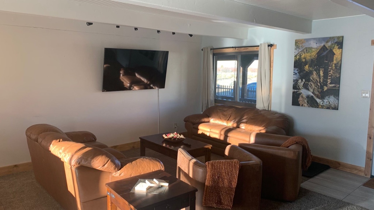 Photo of Livingroom in Twin Lakes