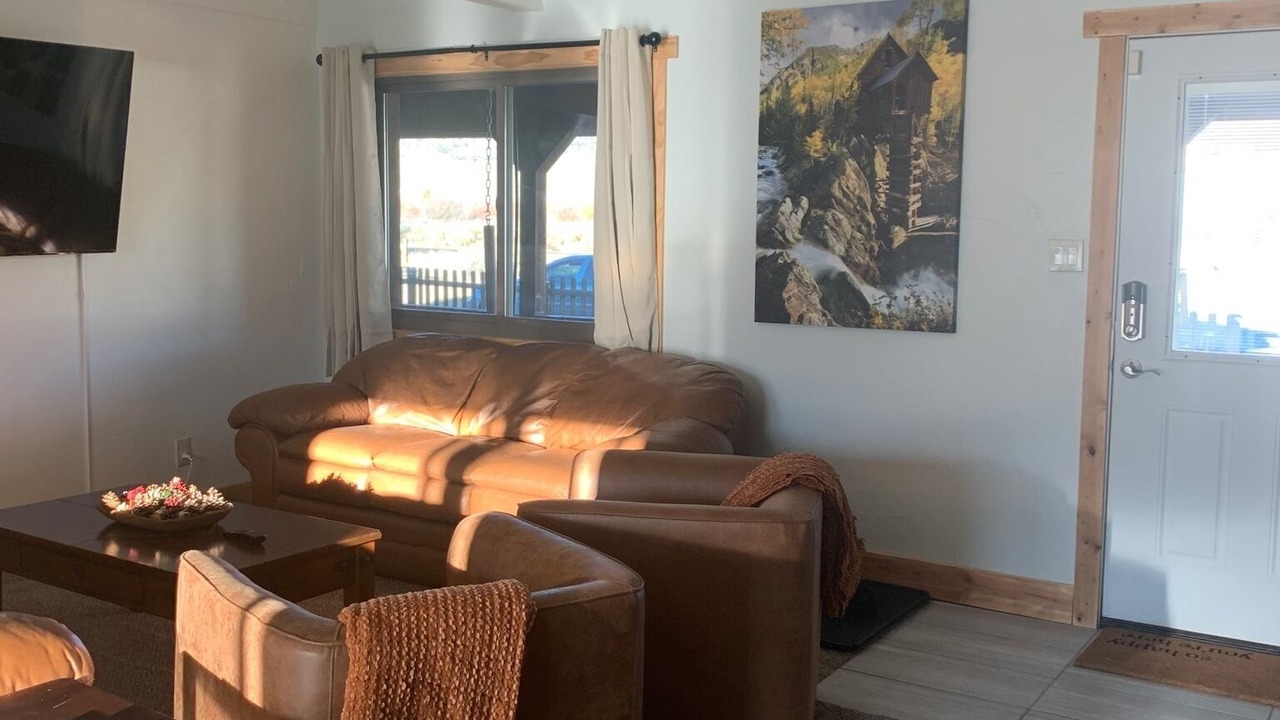 Photo of Livingroom in Twin Lakes