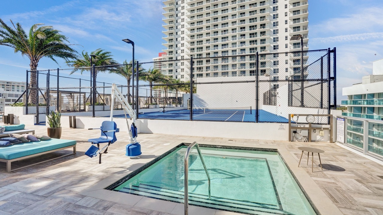 Photo of Outdoor in Hollywood South Central Beach