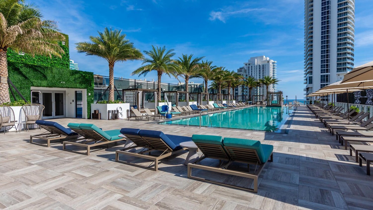 Photo of Outdoor in Hollywood South Central Beach